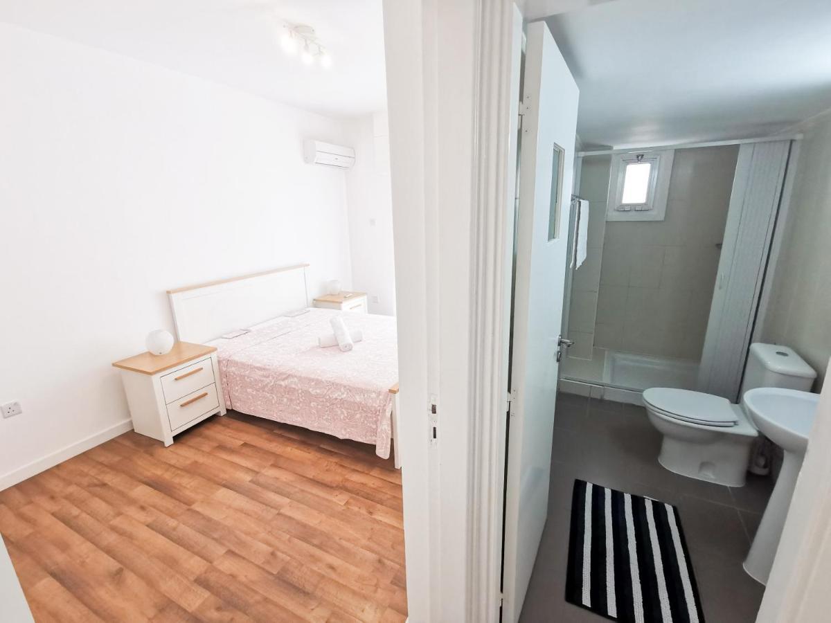 Island Time Holiday Apartment Ларнака Екстер'єр фото